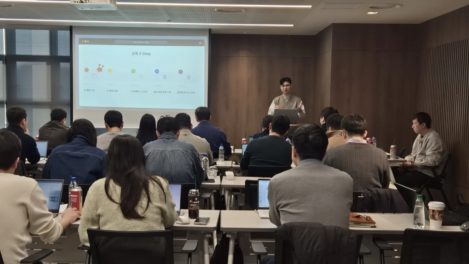 이랜드그룹 임직원 AI 활용(바이브코딩) 교육